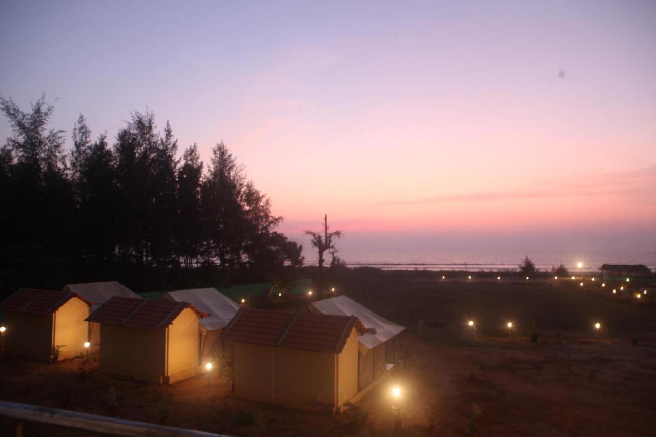 5 Mile Beach Resort Kumta Esterno foto